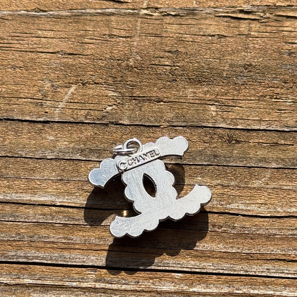 Elegant Silver and Pearl Pendant STAMPED CHARM - Picture 3 of 5